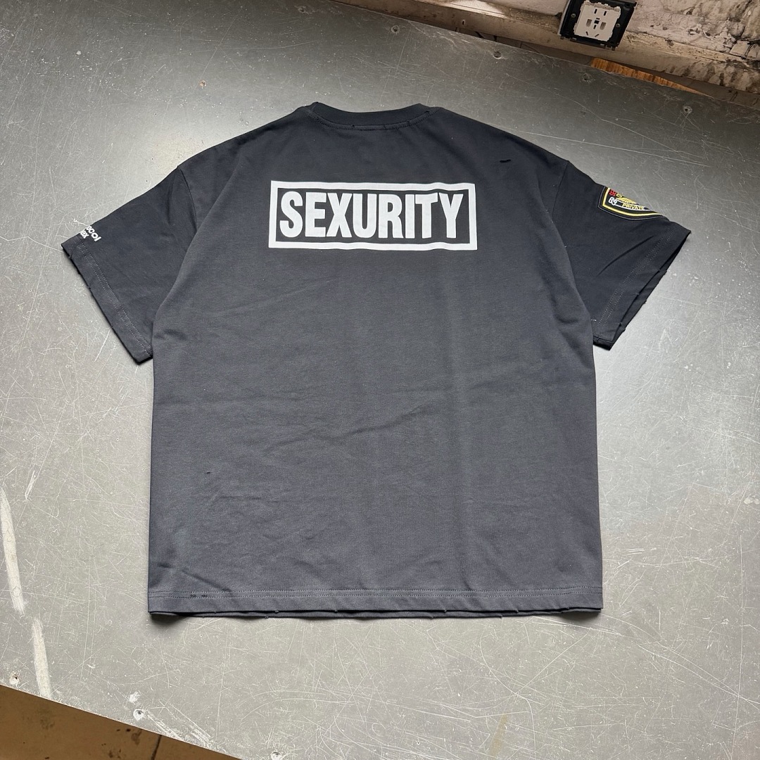 Oversized Distressed American  - Streetwear Brand Vintage review and price
